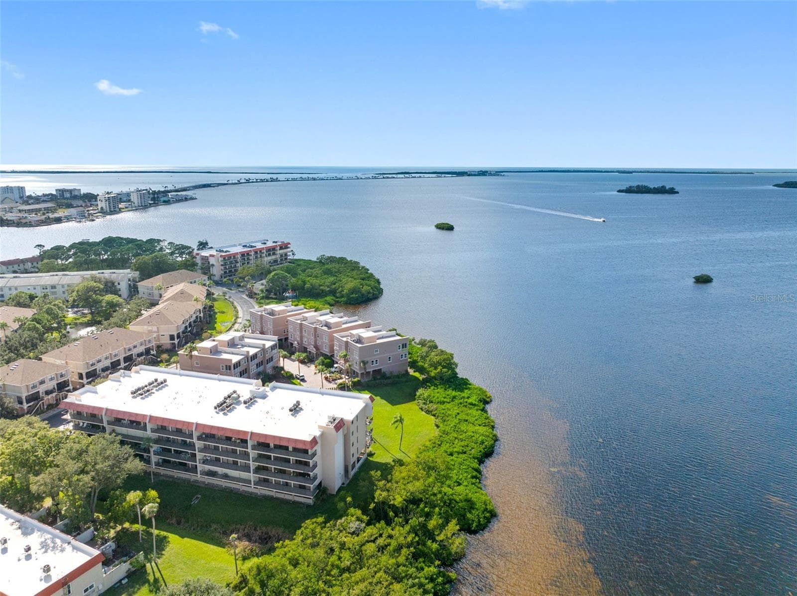 Condominium at 2700 BAYSHORE BLVD #9405, DUNEDIN, photo 42 of 47