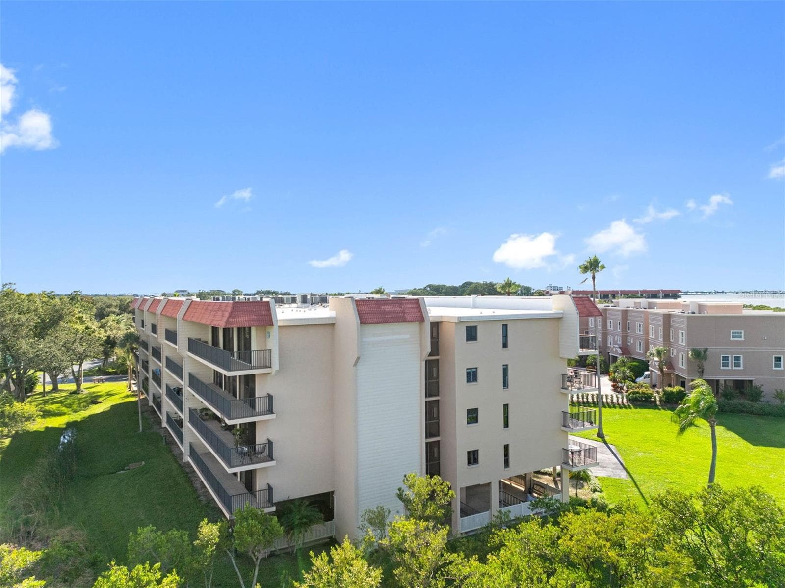 Condominium at 2700 BAYSHORE BLVD #9405, DUNEDIN, photo 43 of 47
