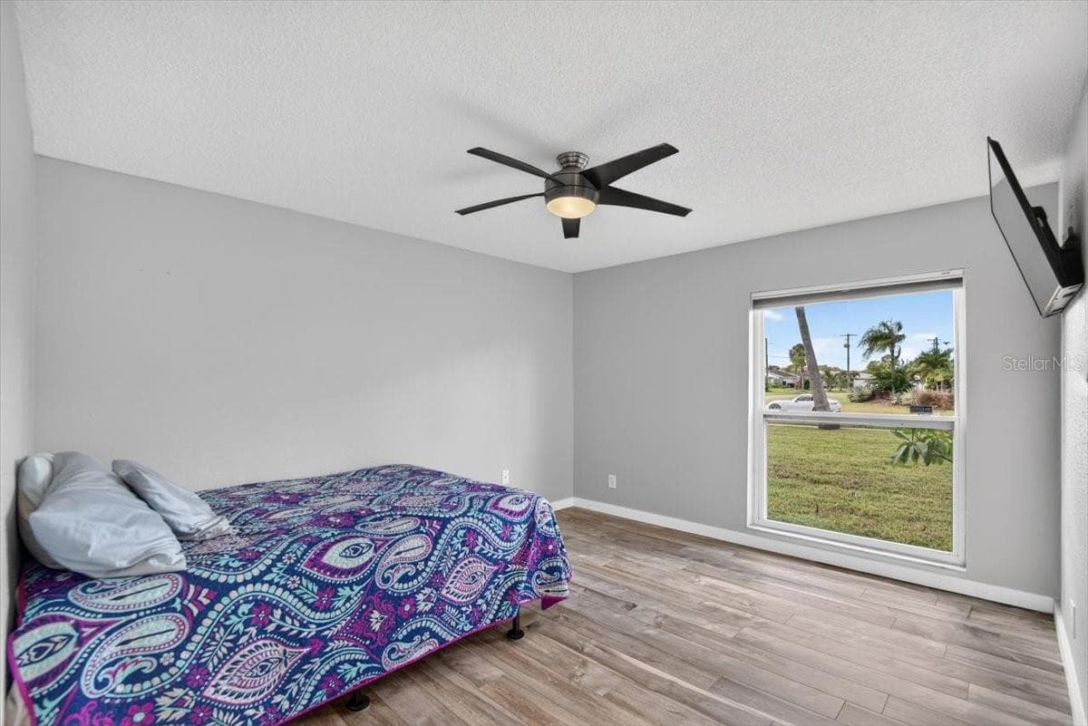 Single Family Residence at 6205 FAIRWAY BLVD, APOLLO BEACH, photo 6 of 42