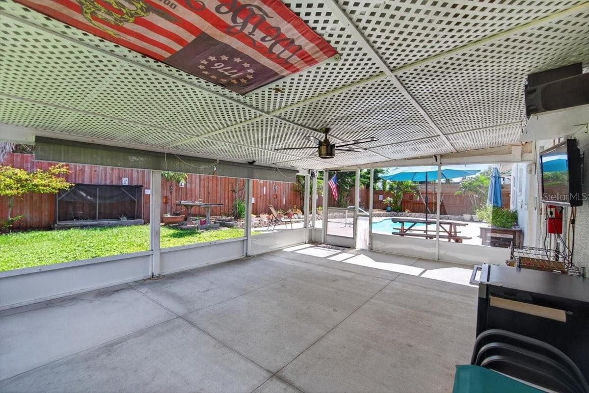 Single Family Residence at 6205 FAIRWAY BLVD, APOLLO BEACH, photo 18 of 42