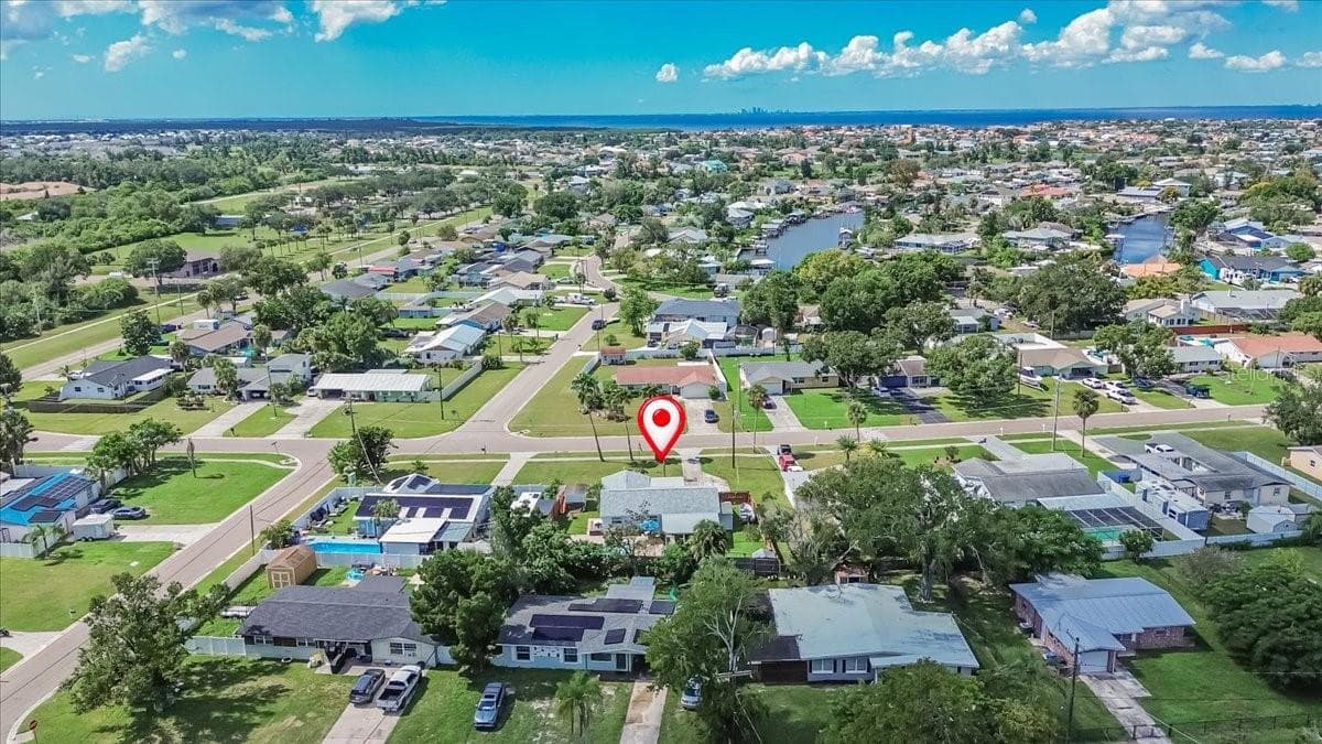 Single Family Residence at 6205 FAIRWAY BLVD, APOLLO BEACH, photo 41 of 42