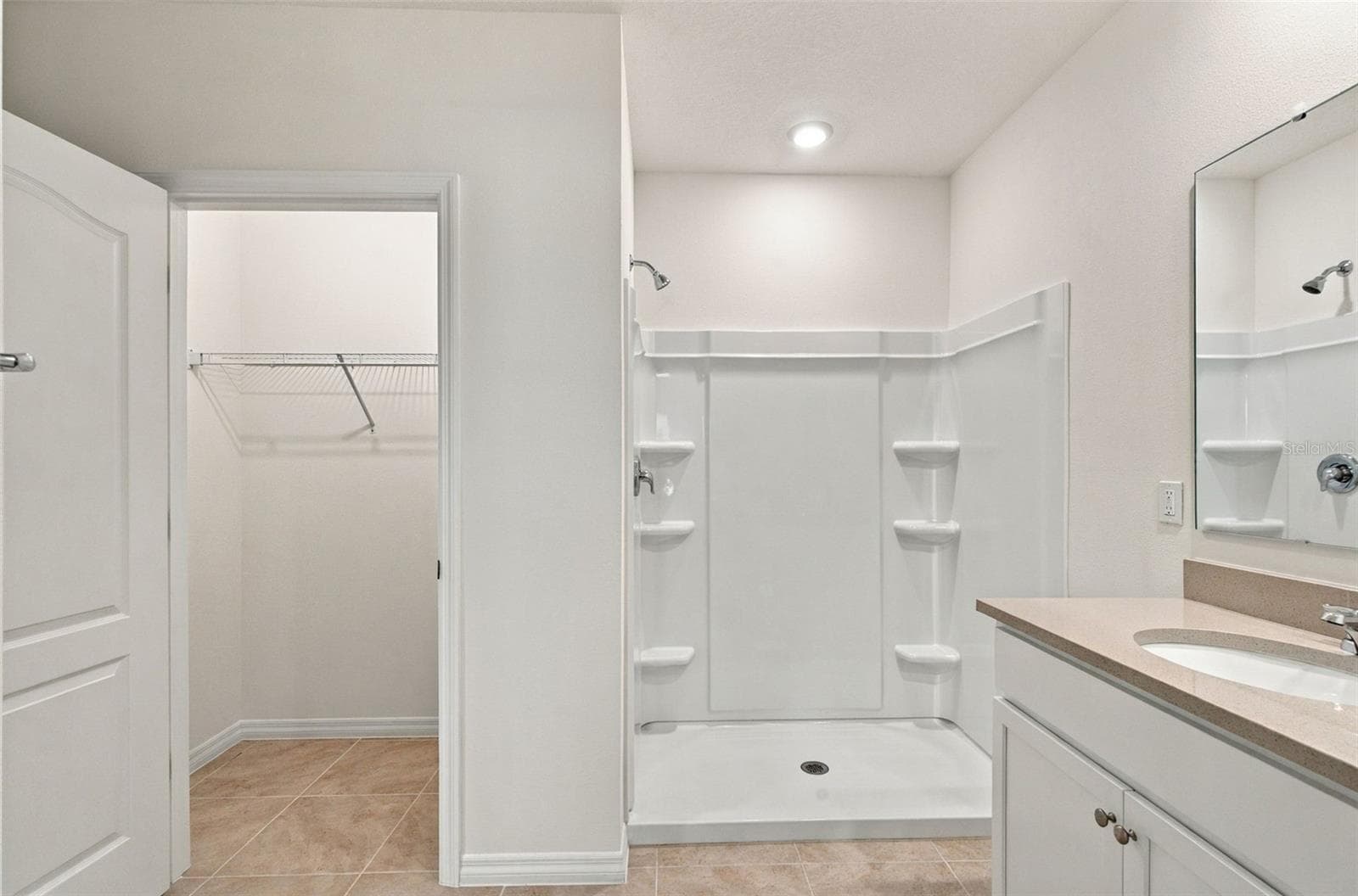 Master Bathroom Walk-in shower - 2566 TRINIDAD RD, HAINES CITY