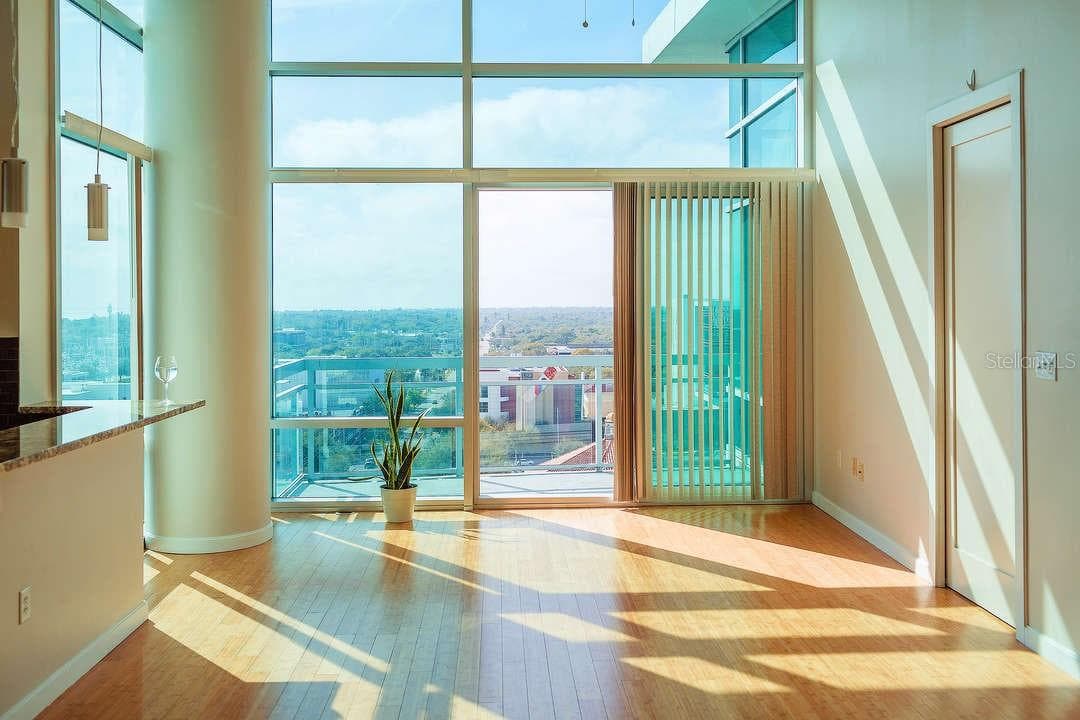 Condominium at 400 4TH AVE S #1207, ST PETERSBURG, photo 8 of 56