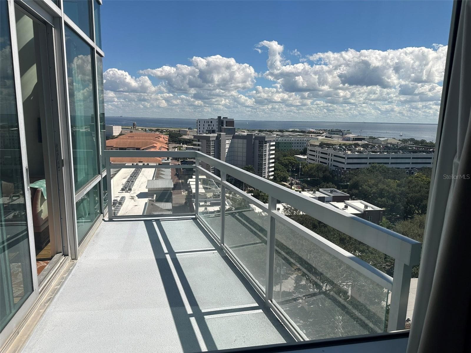 Condominium at 400 4TH AVE S #1207, ST PETERSBURG, photo 21 of 56