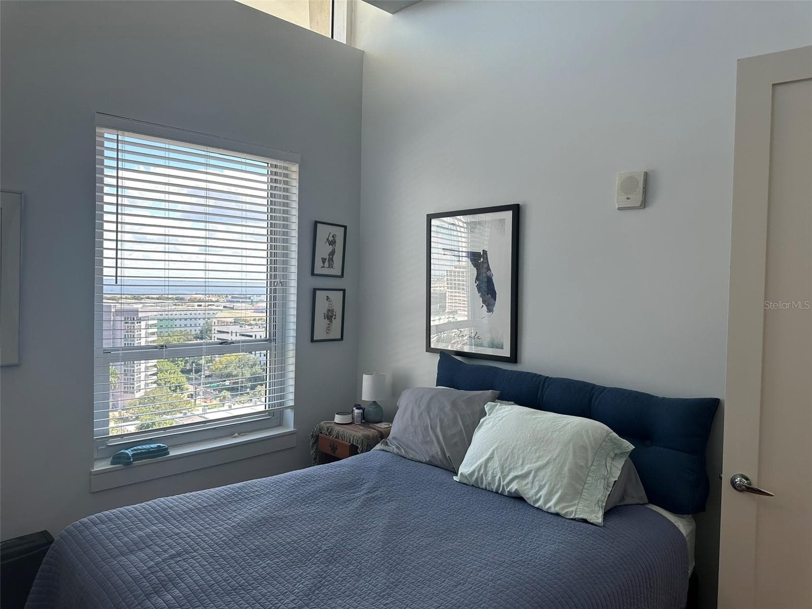 Condominium at 400 4TH AVE S #1207, ST PETERSBURG, photo 34 of 56