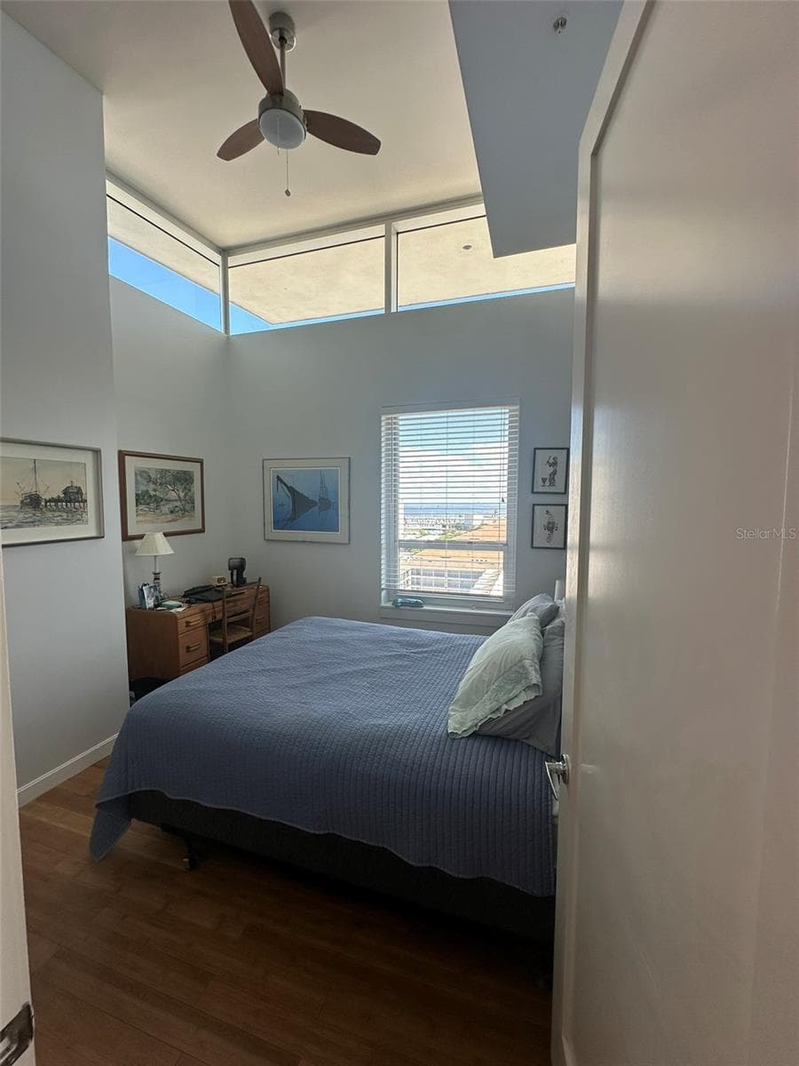 Condominium at 400 4TH AVE S #1207, ST PETERSBURG, photo 36 of 56