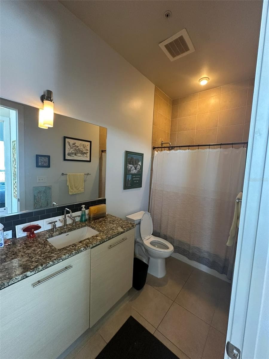 Bathroom2 - 400 4TH AVE S #1207, ST PETERSBURG