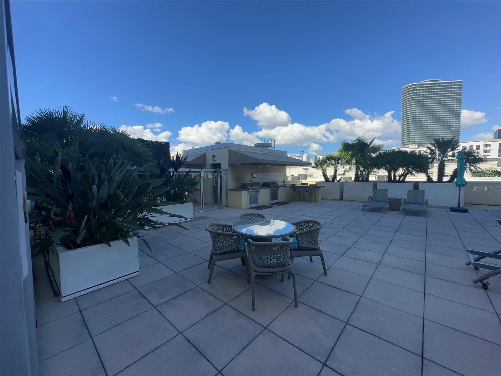 Condominium at 400 4TH AVE S #1207, ST PETERSBURG, photo 52 of 56