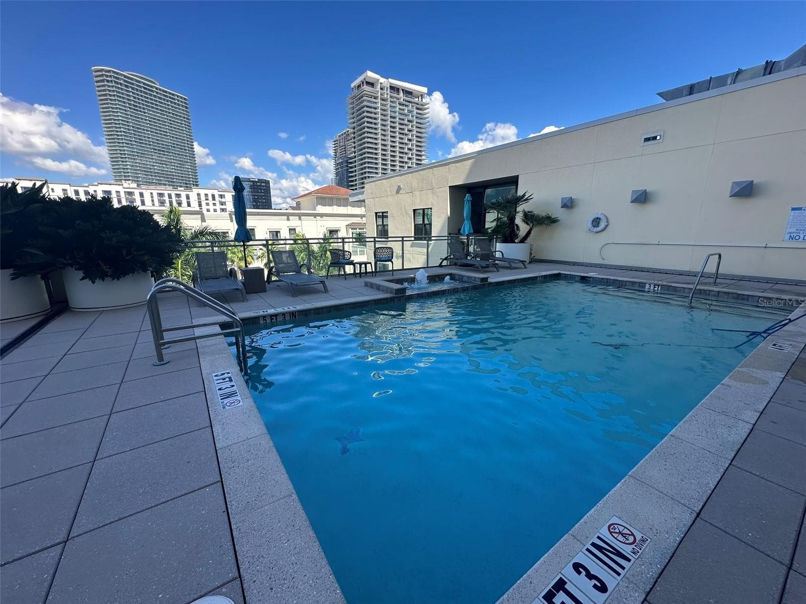 Condominium at 400 4TH AVE S #1207, ST PETERSBURG, photo 55 of 56