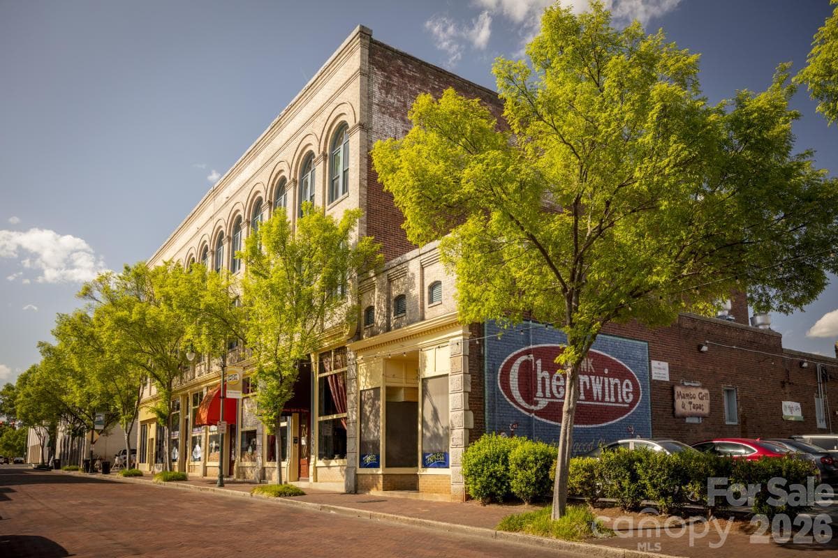 Enjoy shopping, dining, and local favorites in Historic Downtown Salisbury - 817 Mitchell Avenue, Salisbury