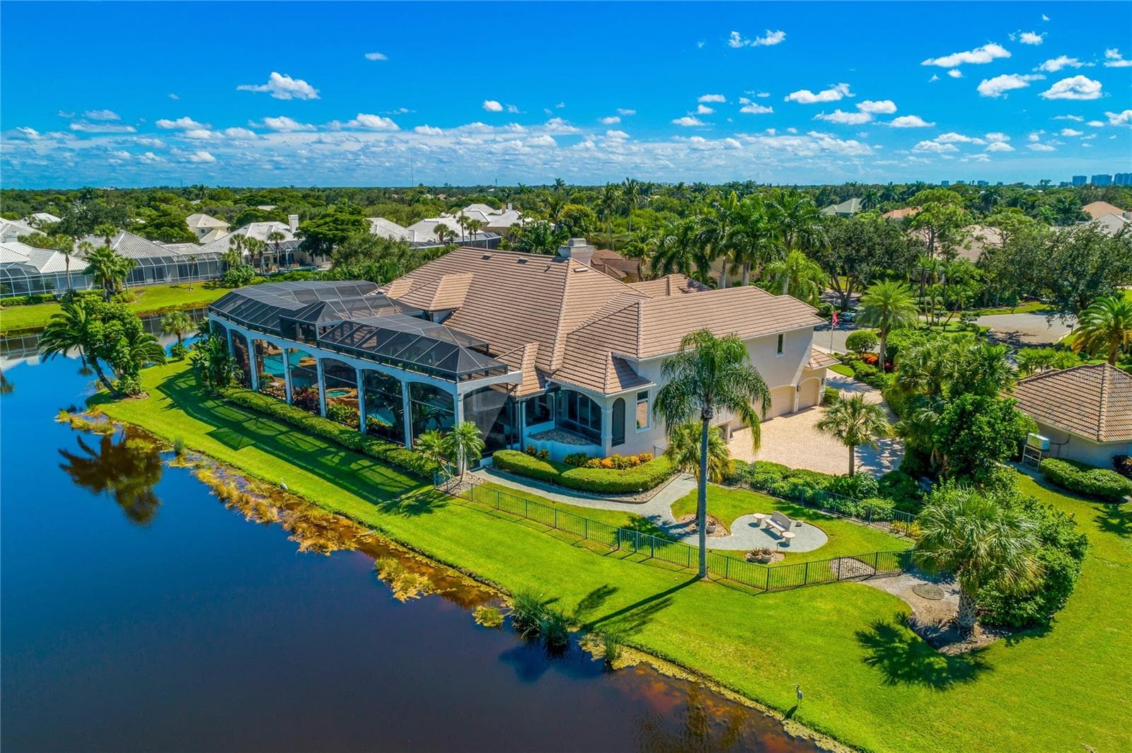 Single Family Residence at 27201 IBIS COVE CT, BONITA SPRINGS, photo 6 of 47