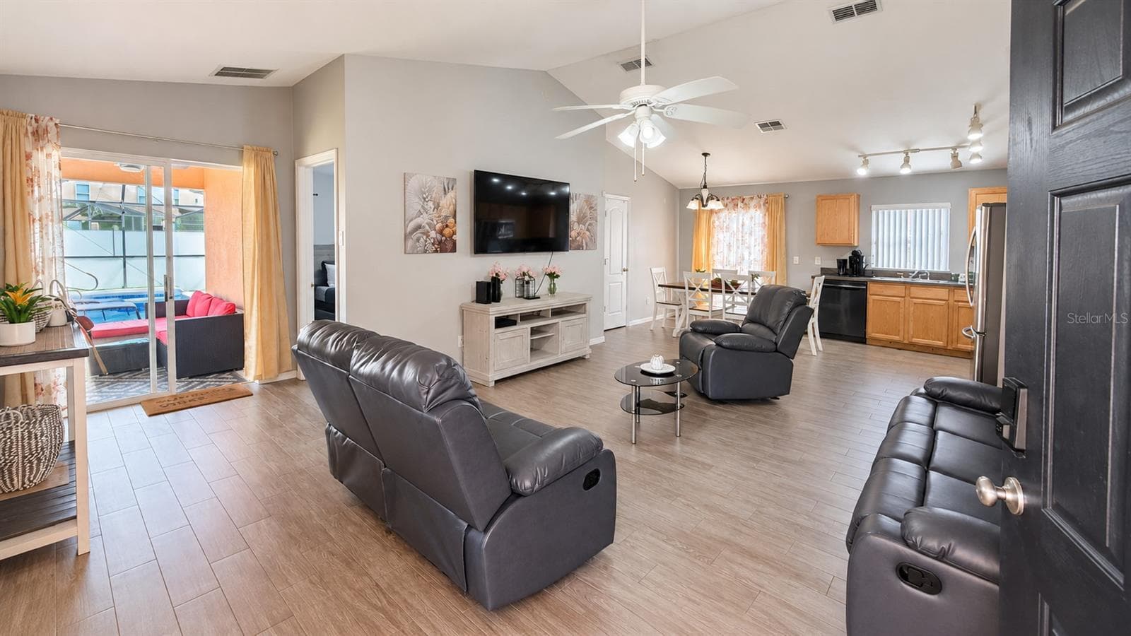 Single Family Residence at 314 SCRUB JAY WAY, DAVENPORT, photo 6 of 28