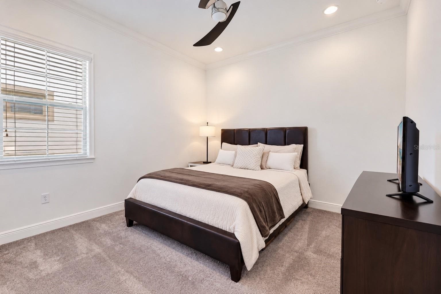 Single Family Residence at 13688 ABBERWICK DR, ORLANDO, photo 17 of 36