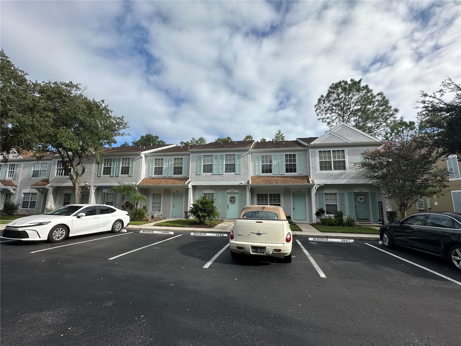 8627 HUNTERS KEY CIR