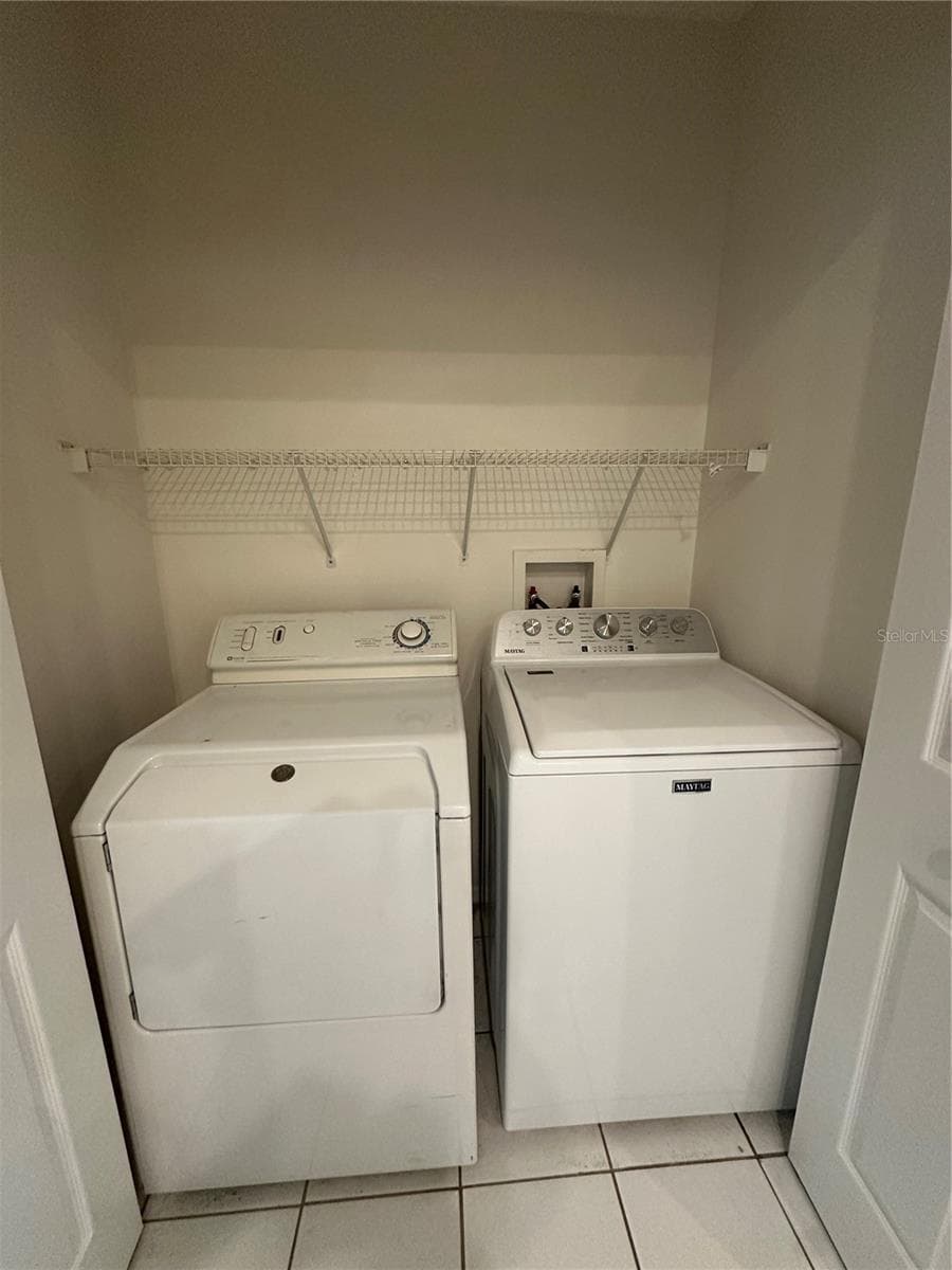 Townhouse at 8627 HUNTERS KEY CIR, TAMPA, photo 14 of 18