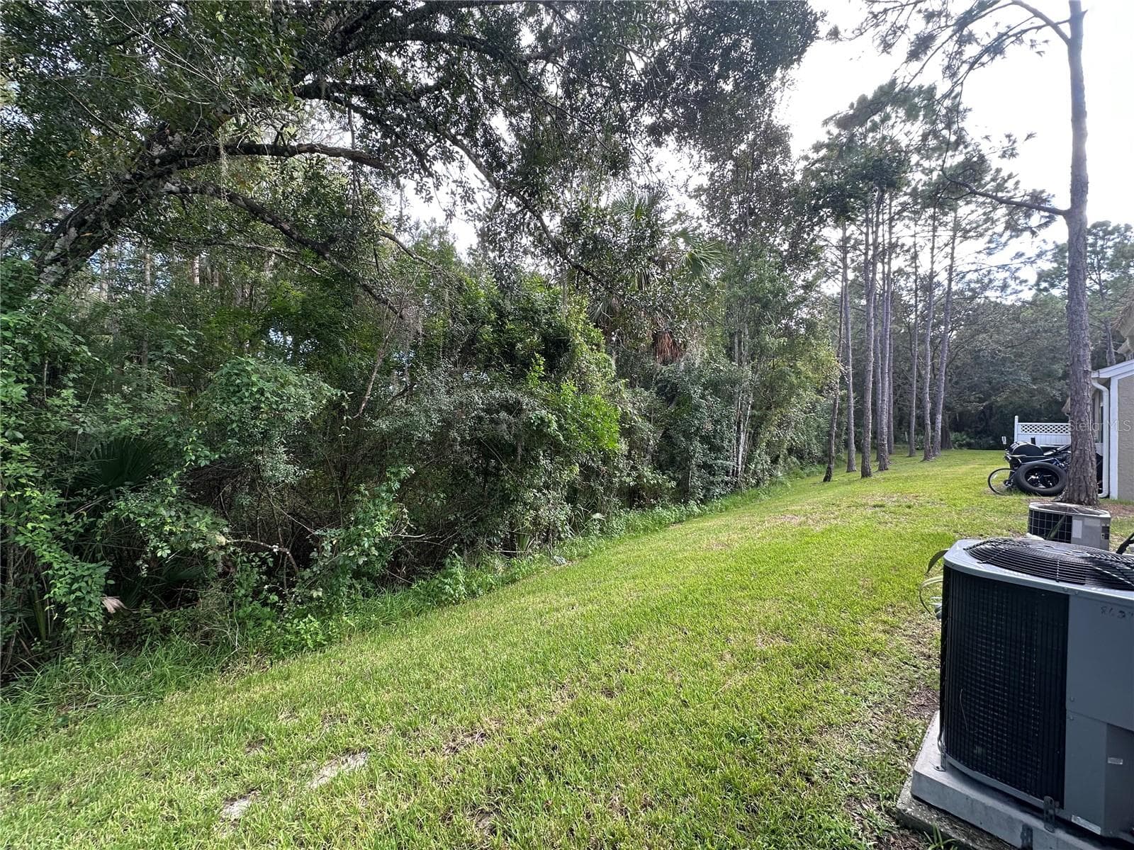 Townhouse at 8627 HUNTERS KEY CIR, TAMPA, photo 16 of 18
