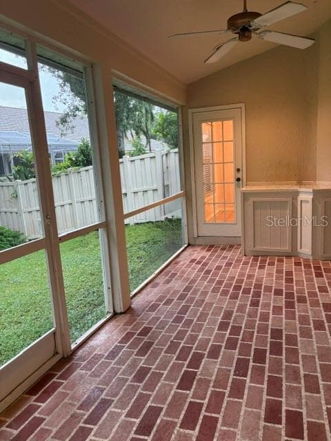 Back Lanai - 402 DATE PALM CT NE, ST PETERSBURG