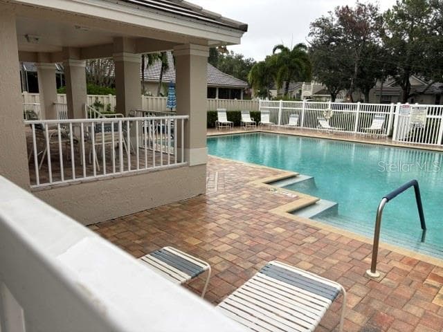 Community Pool - 402 DATE PALM CT NE, ST PETERSBURG
