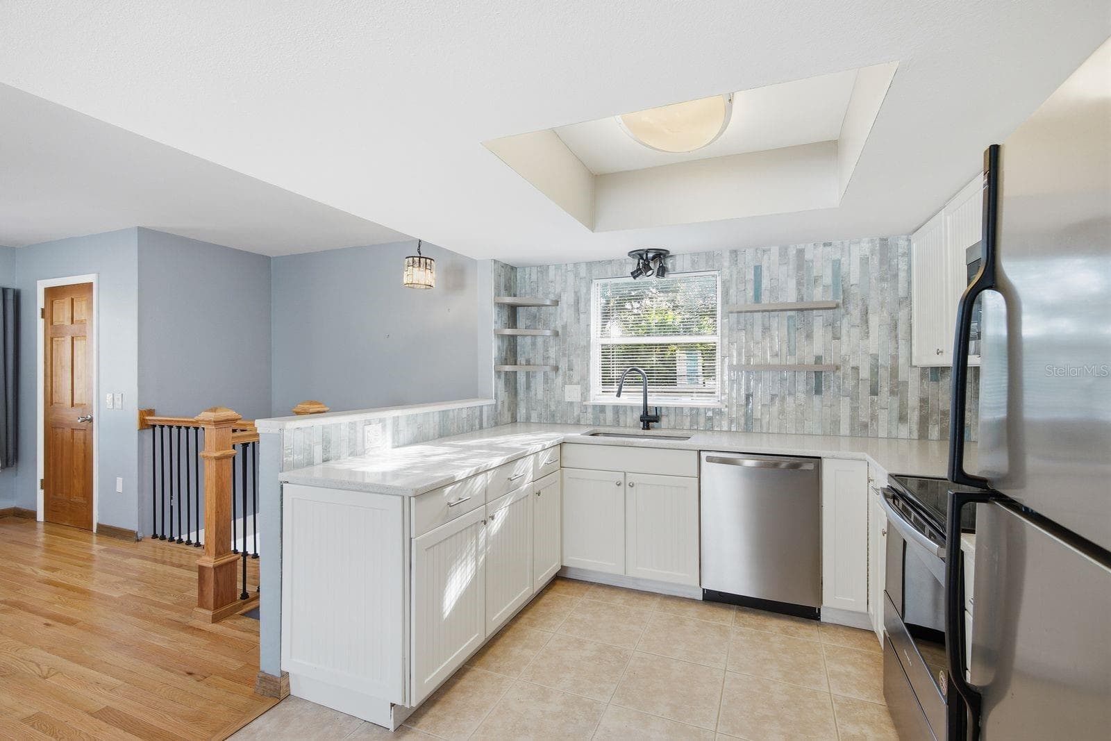 Single Family Residence at 305 CRYSTAL BEACH AVE, CRYSTAL BEACH, photo 7 of 26