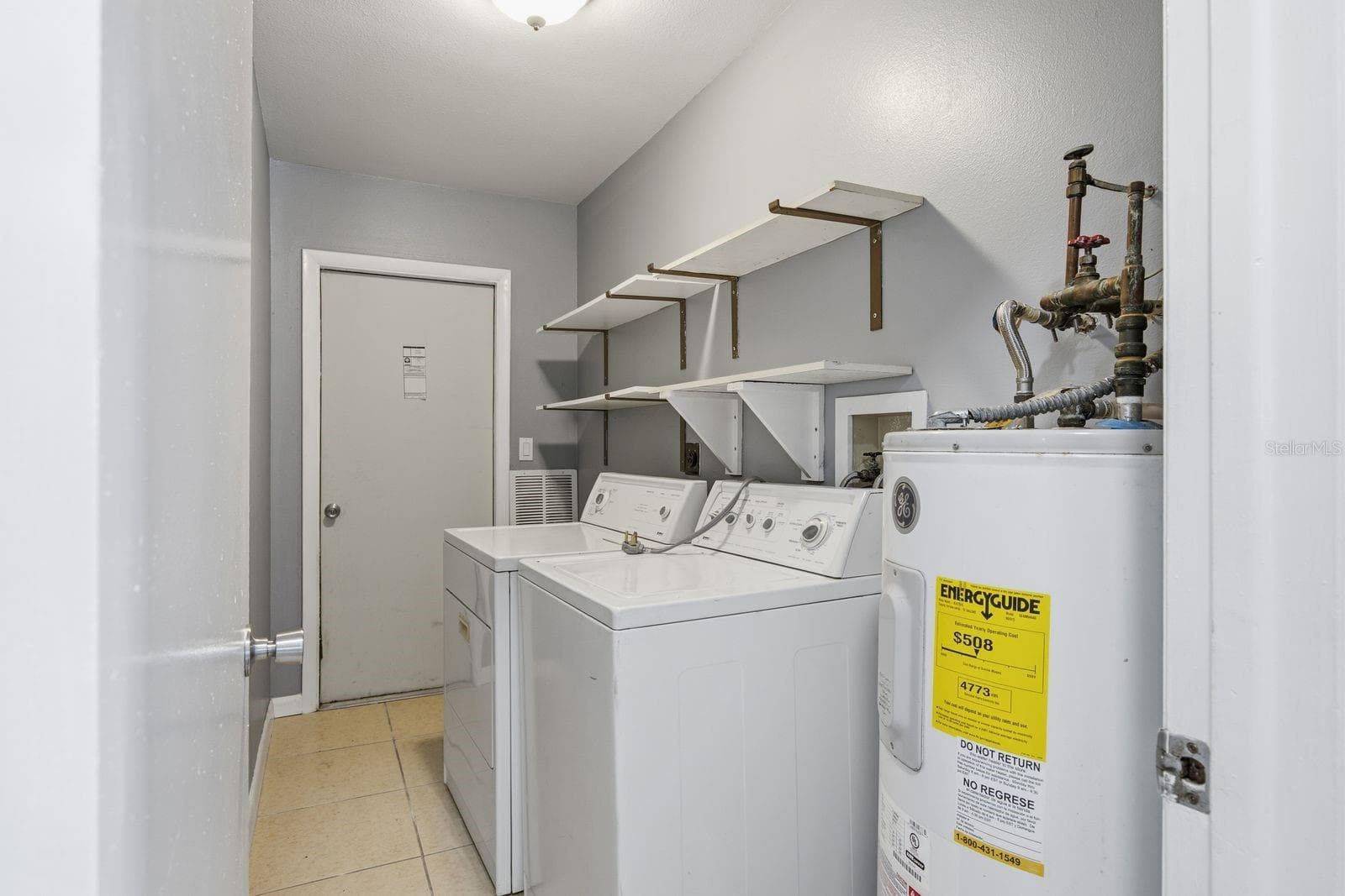 Upstairs Laundry - 305 CRYSTAL BEACH AVE, CRYSTAL BEACH
