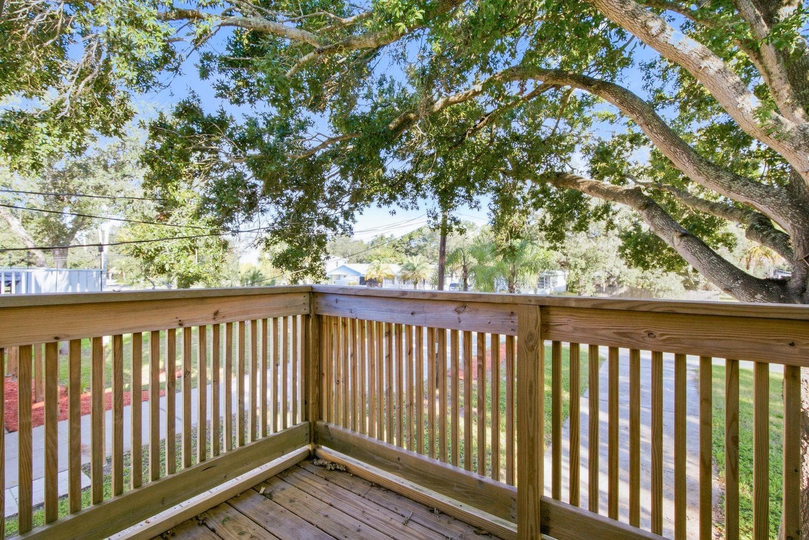 Living Room Balcony - 305 CRYSTAL BEACH AVE, CRYSTAL BEACH