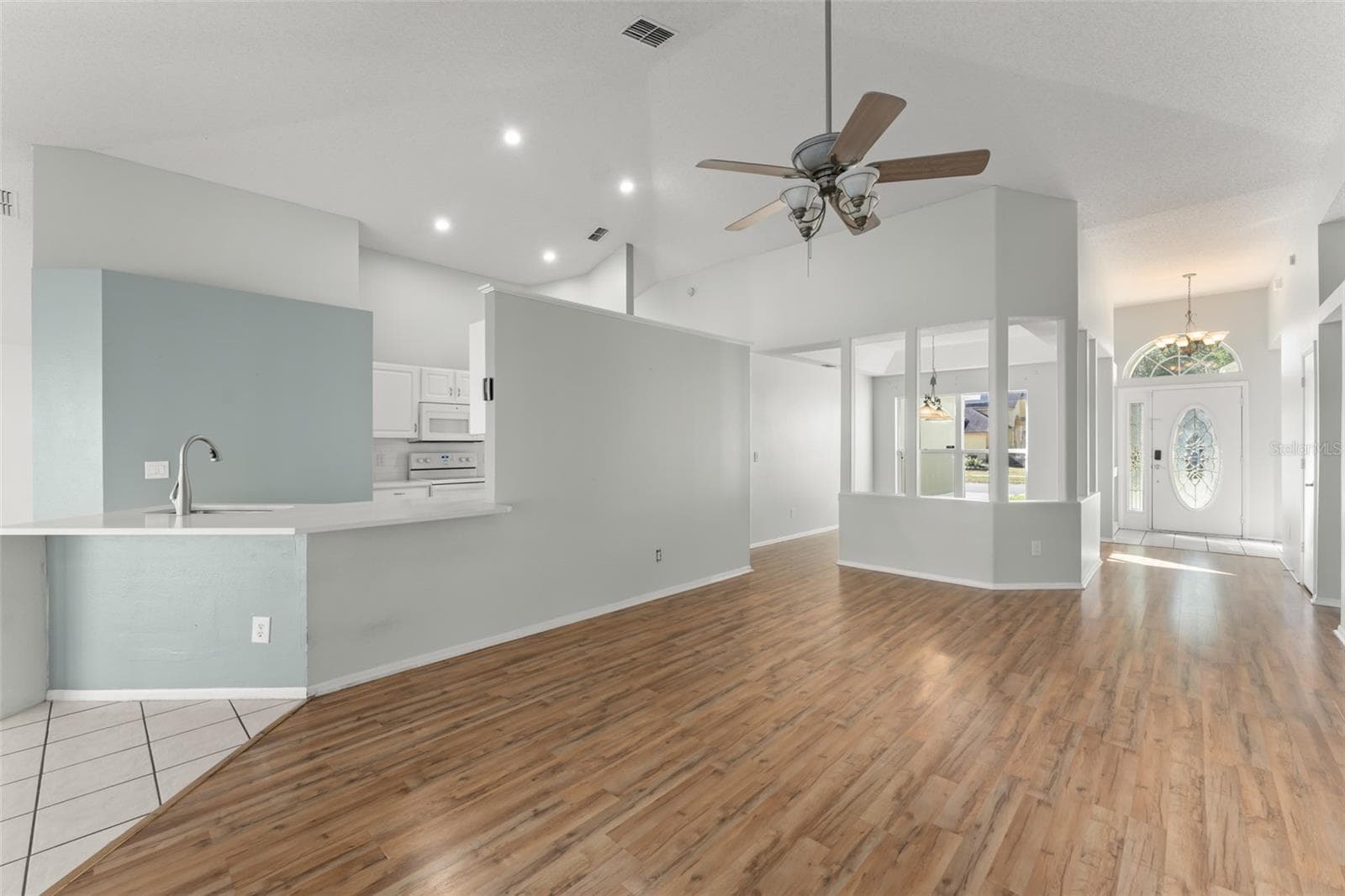 Single Family Residence at 2736 SPRINGFIELD DR, OCOEE, photo 7 of 48