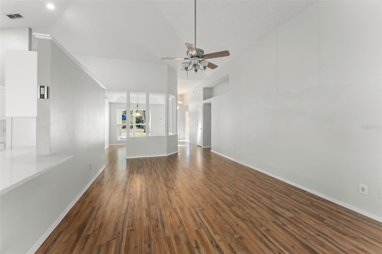 Single Family Residence at 2736 SPRINGFIELD DR, OCOEE, photo 9 of 48