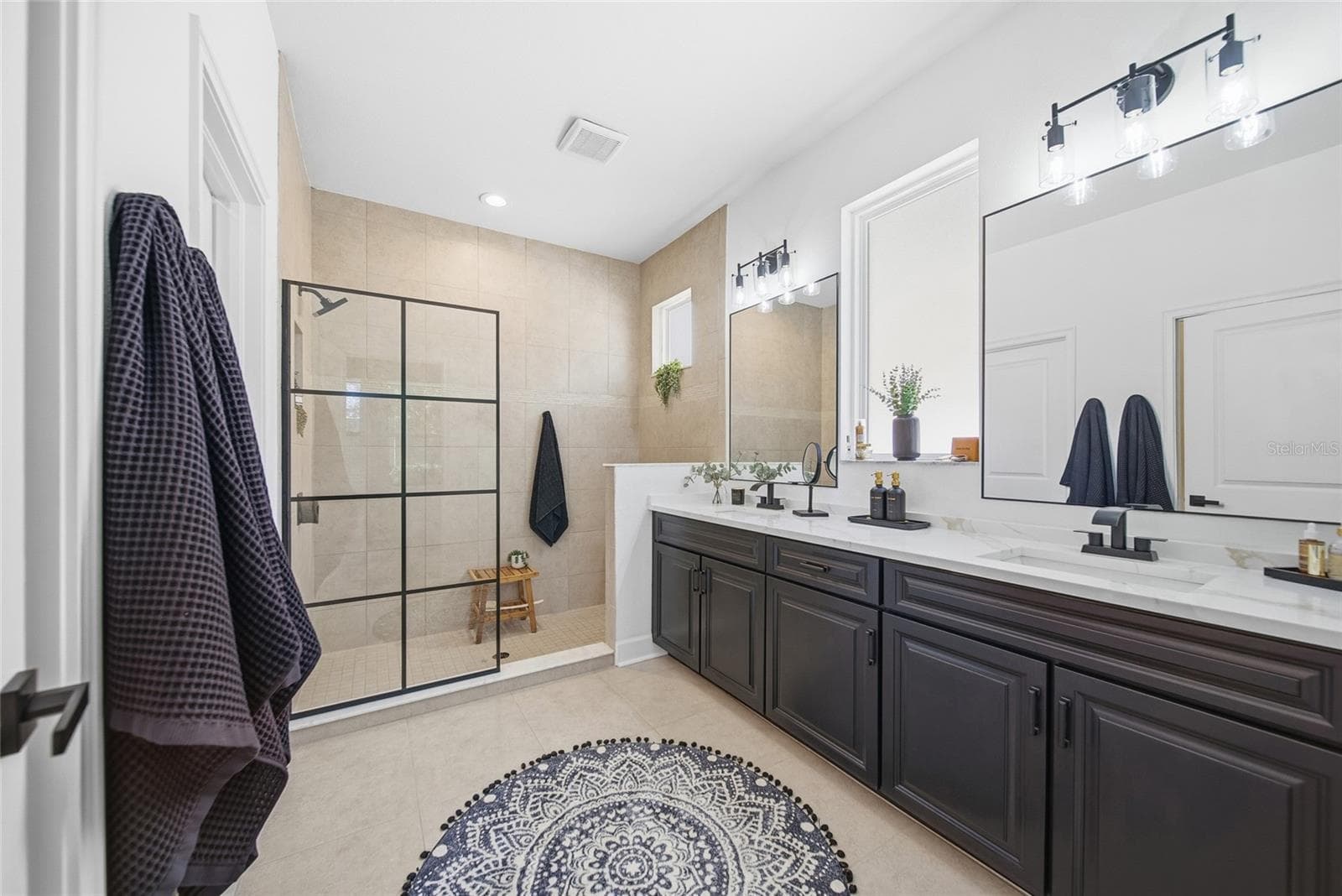 Single Family Residence at 29218 PERILLI PL, WESLEY CHAPEL, photo 15 of 31