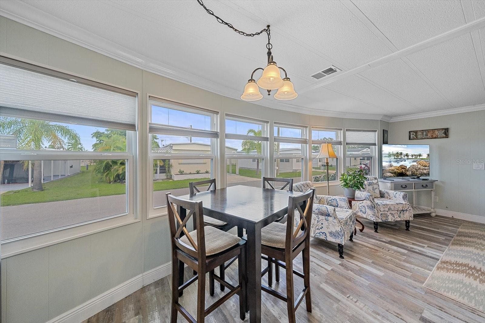 Mobile Home at 102 DEL RIO DR, PALMETTO, photo 13 of 24