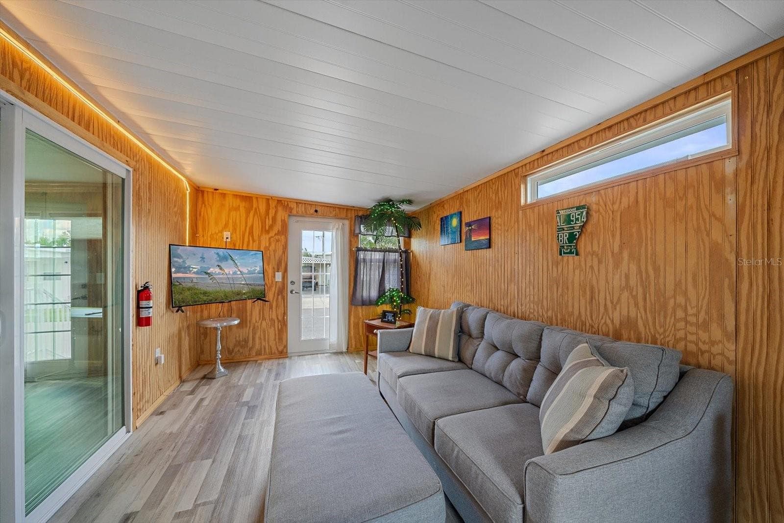 Bonus room - 102 DEL RIO DR, PALMETTO