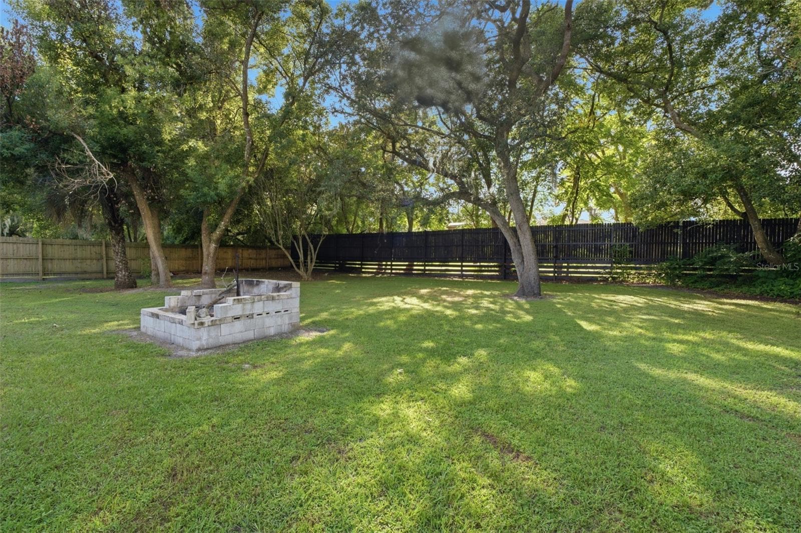 Single Family Residence at 820 S MONTGOMERY AVE, DELAND, photo 16 of 17