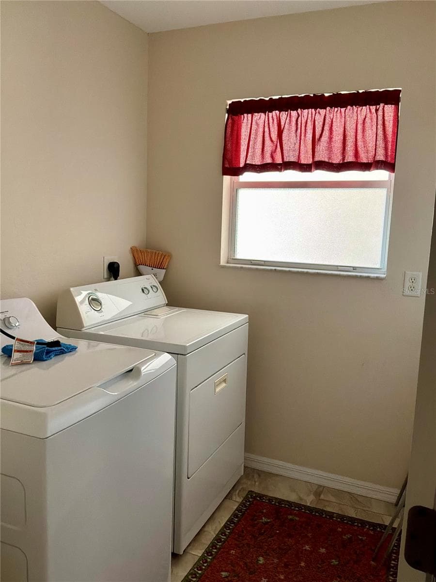 Single Family Residence at 17783 SE 125TH CIR, SUMMERFIELD, photo 12 of 23
