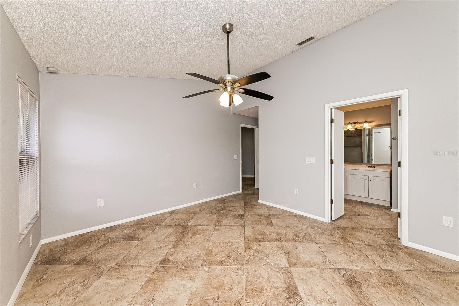 Single Family Residence at 610 49TH ST E, BRADENTON, photo 12 of 21