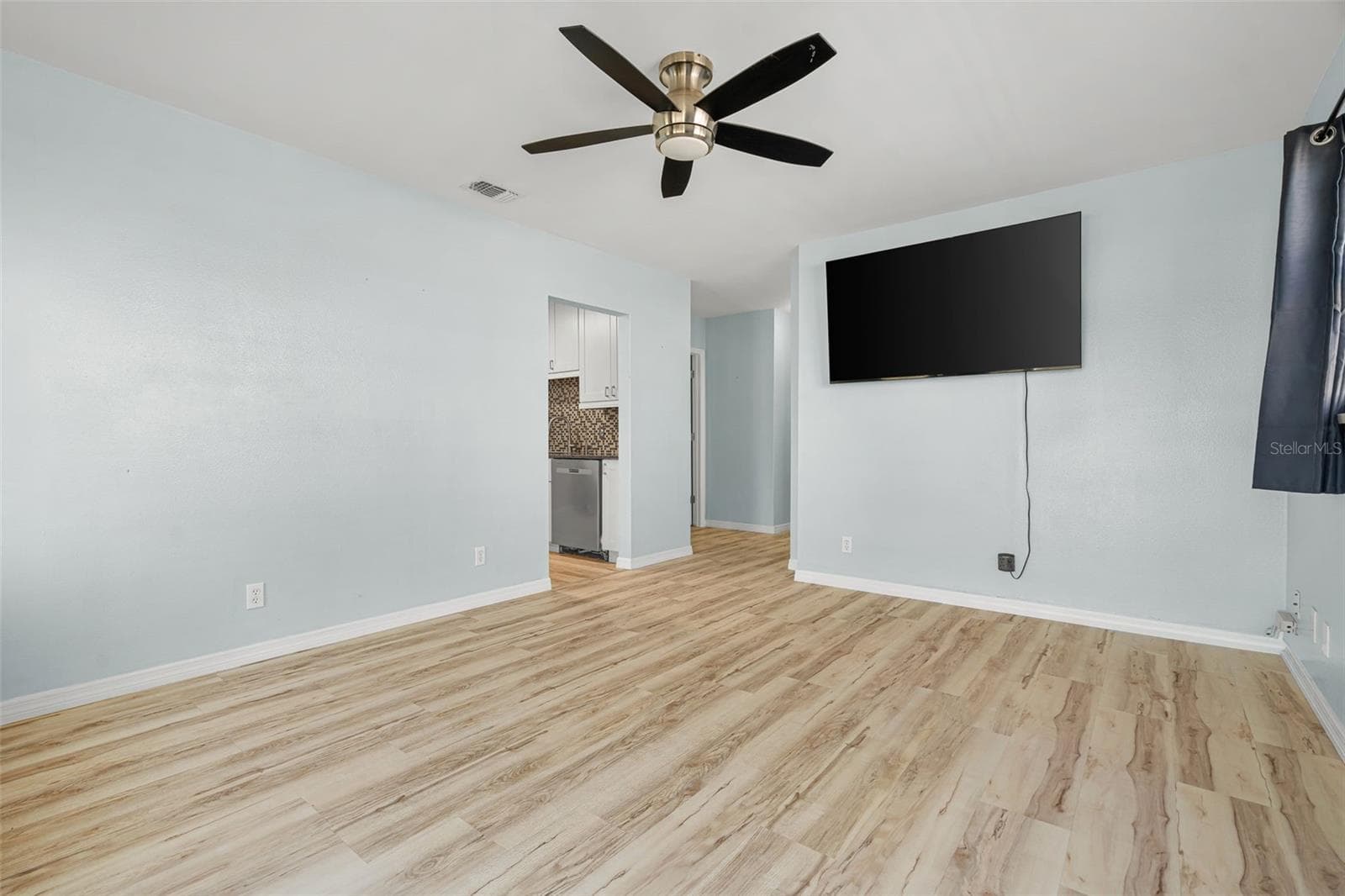 Single Family Residence at 4424 W IOWA AVE, TAMPA, photo 16 of 62