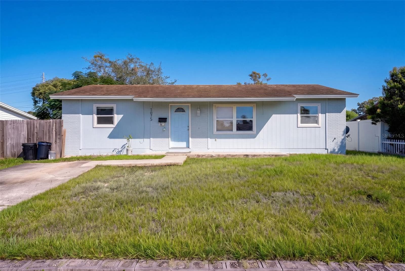 1075 TIMBERLANE TRL