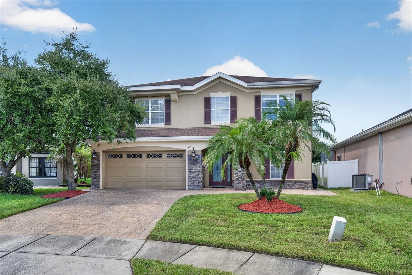 Single Family Residence at 1321 OSPREY COVE CT, ORLANDO, photo 2 of 32
