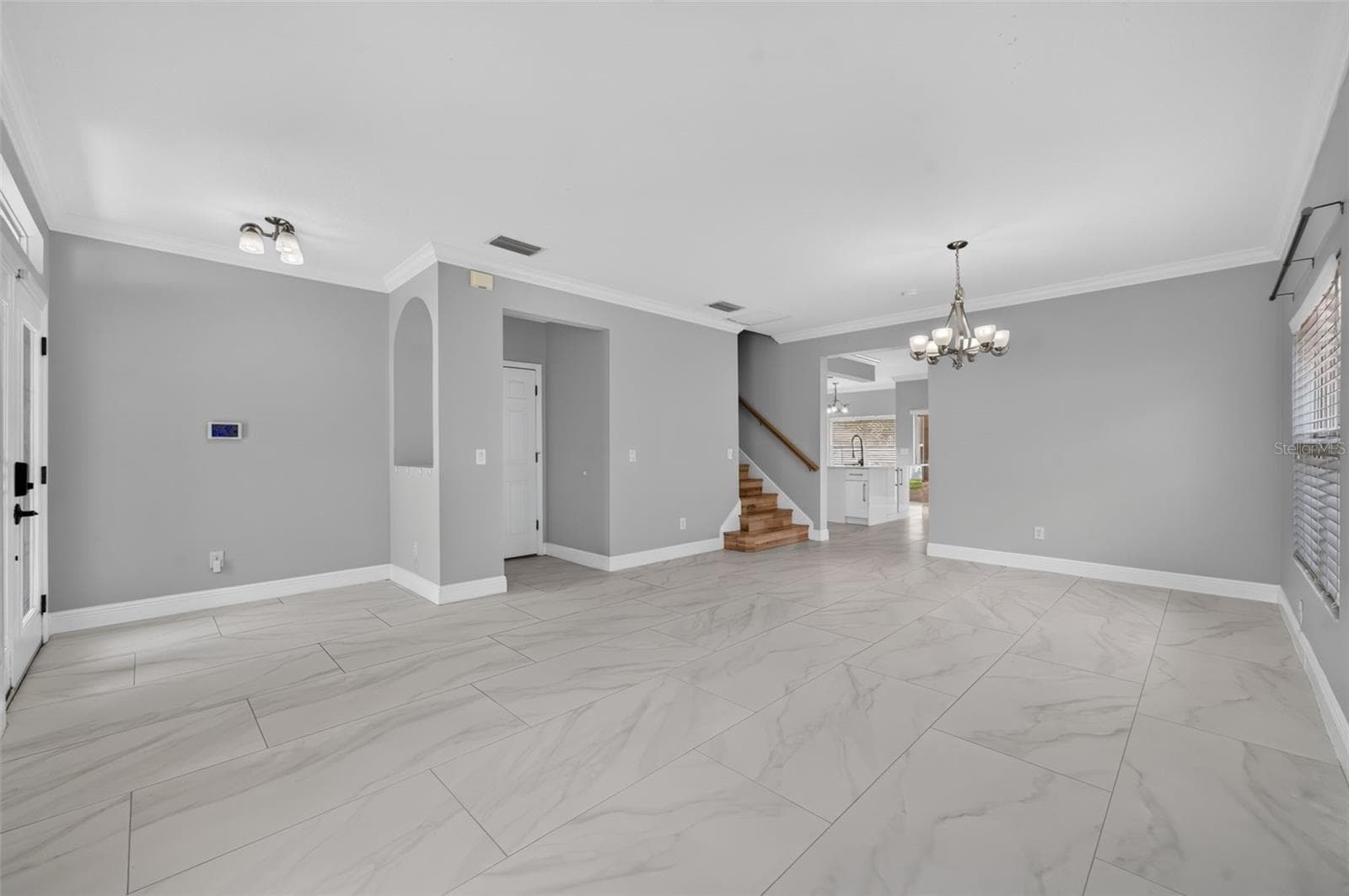 Single Family Residence at 1321 OSPREY COVE CT, ORLANDO, photo 4 of 32