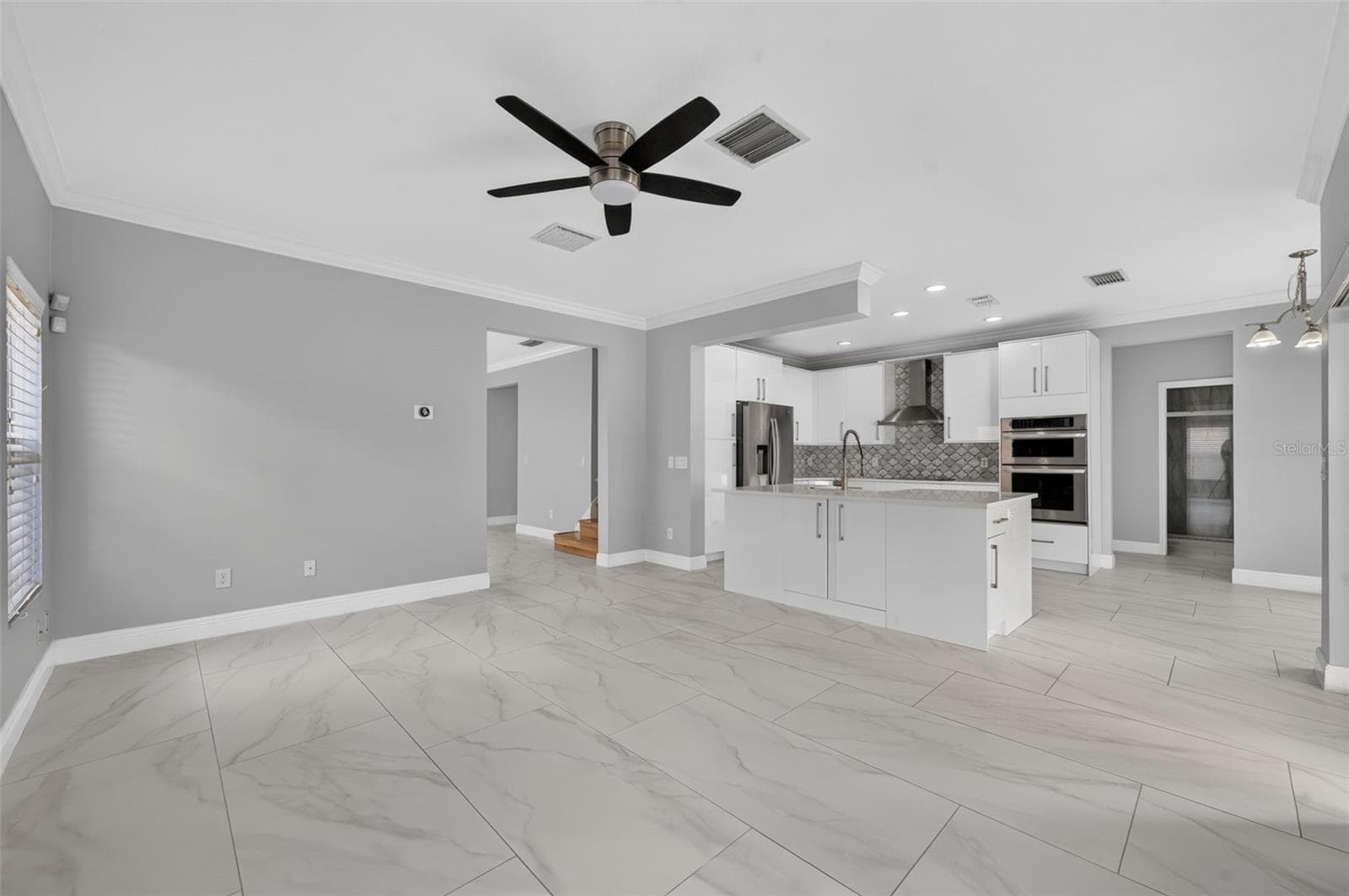 Single Family Residence at 1321 OSPREY COVE CT, ORLANDO, photo 7 of 32
