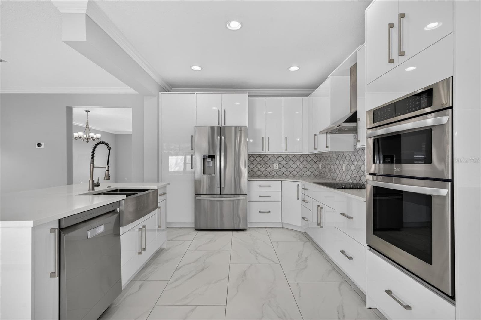 Single Family Residence at 1321 OSPREY COVE CT, ORLANDO, photo 8 of 32