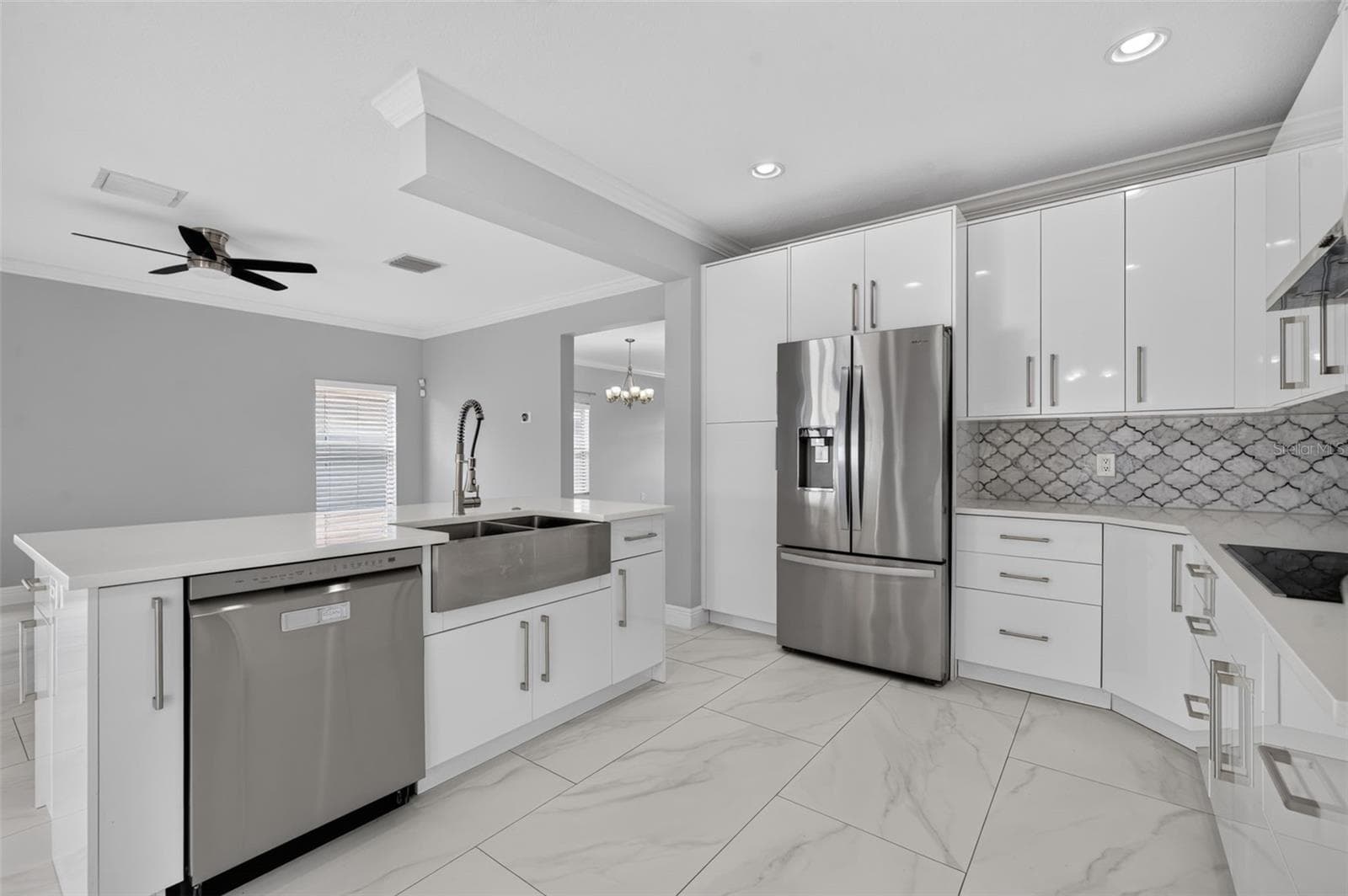 Single Family Residence at 1321 OSPREY COVE CT, ORLANDO, photo 9 of 32