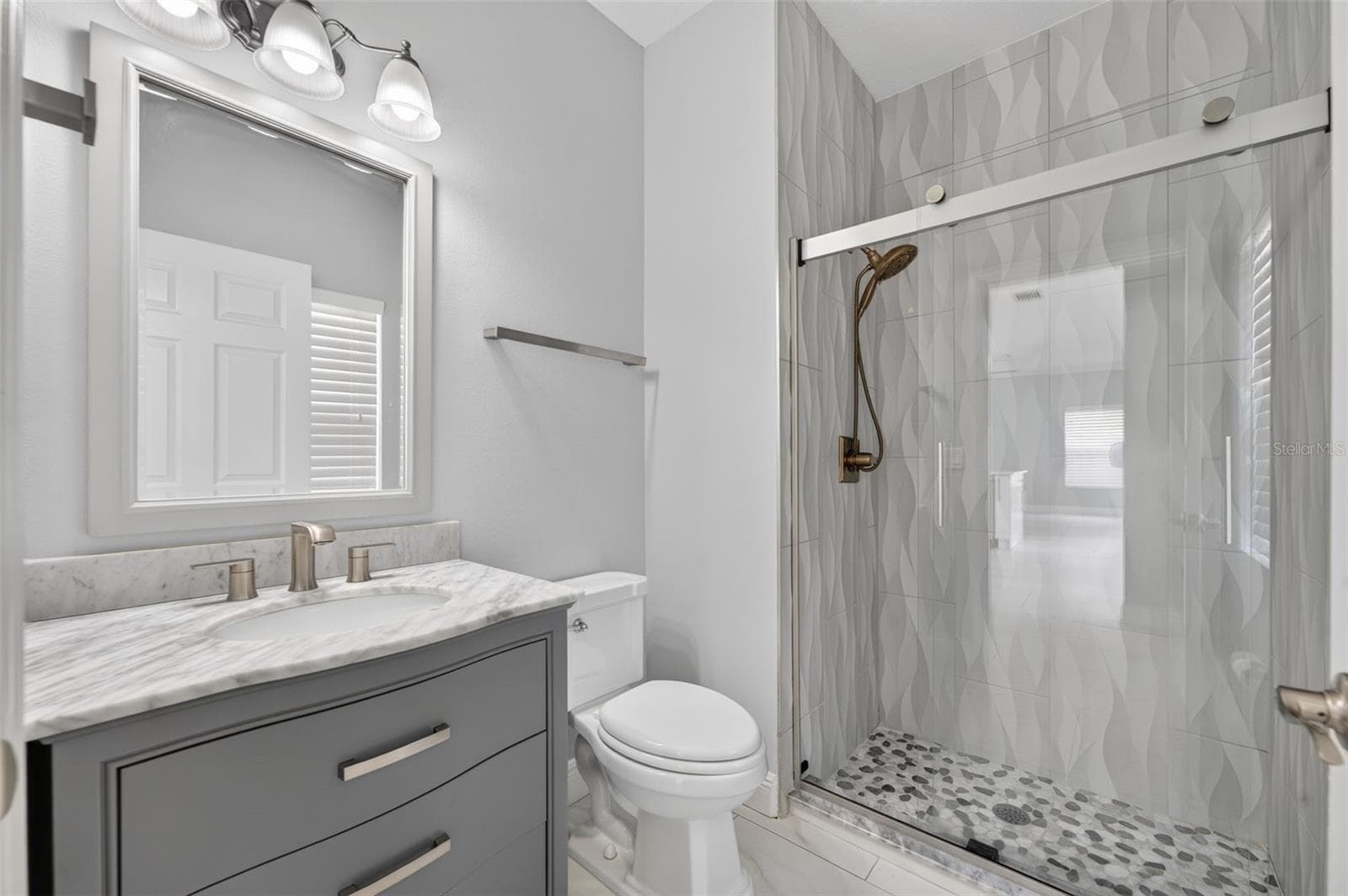Single Family Residence at 1321 OSPREY COVE CT, ORLANDO, photo 13 of 32