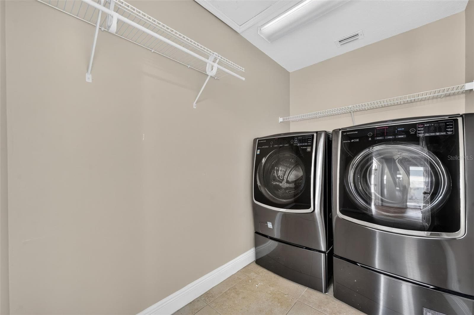 Single Family Residence at 1321 OSPREY COVE CT, ORLANDO, photo 25 of 32
