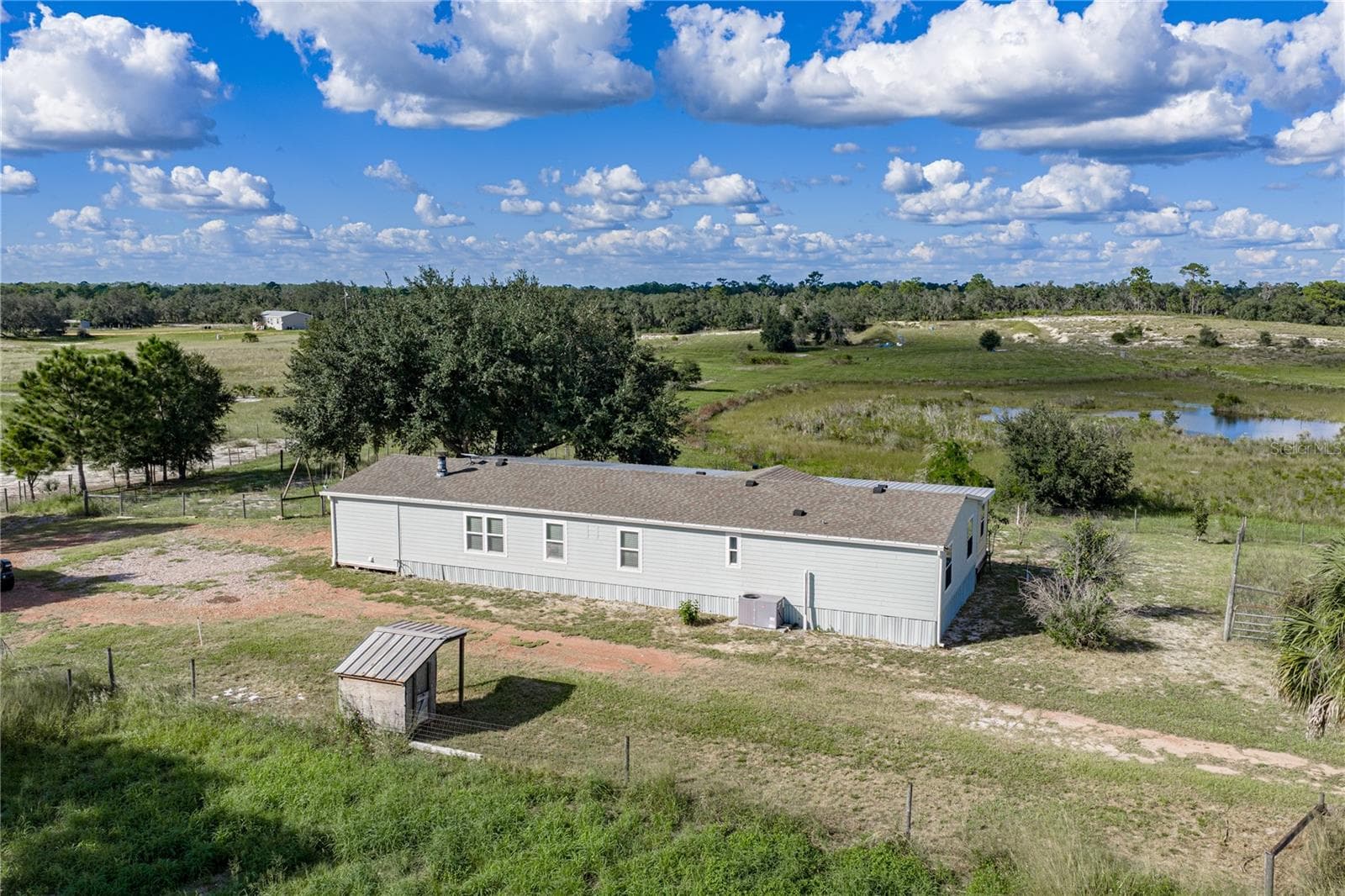 Manufactured Home at 713 SULTENFUSS RD, BABSON PARK, photo 4 of 38