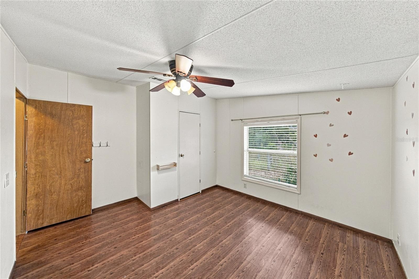 Manufactured Home at 713 SULTENFUSS RD, BABSON PARK, photo 16 of 38