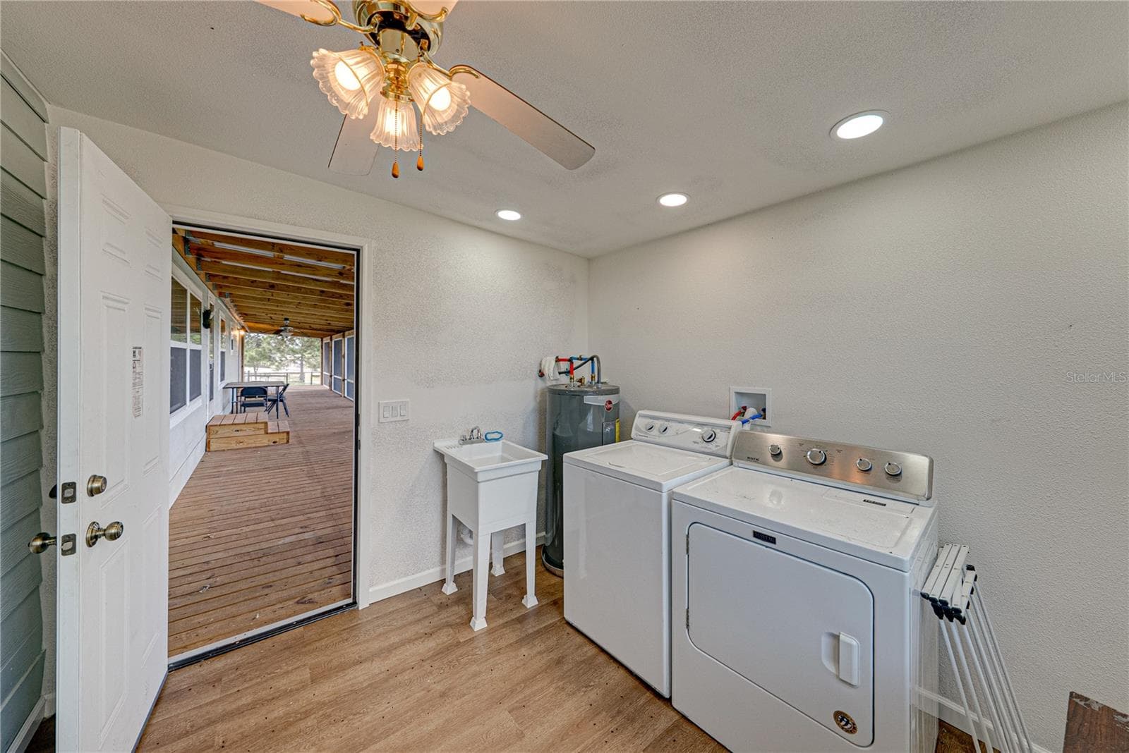 Manufactured Home at 713 SULTENFUSS RD, BABSON PARK, photo 24 of 38