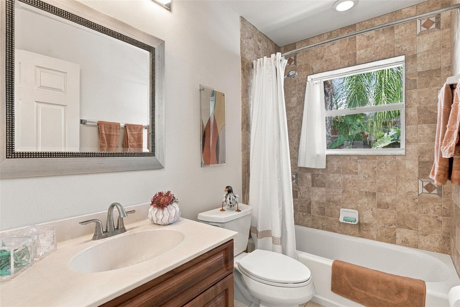 Middle Bath With Tile to The Top - 3507 CULPEPPER TER, NORTH PORT