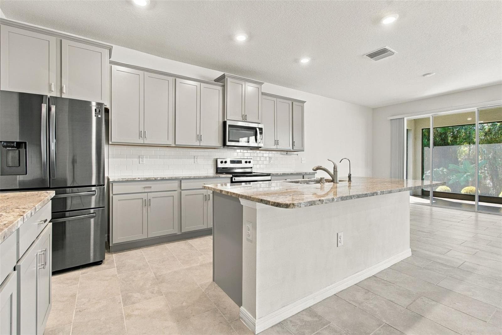 Single Family Residence at 3221 LIVING CORAL DR, ODESSA, photo 5 of 48