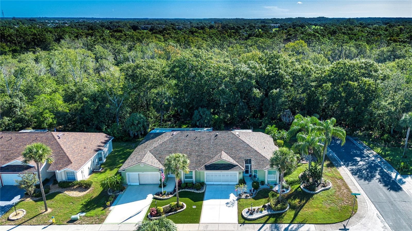 Single Family Residence at 2001 GARDENIA LANDINGS LN, SUN CITY CENTER, photo 4 of 71