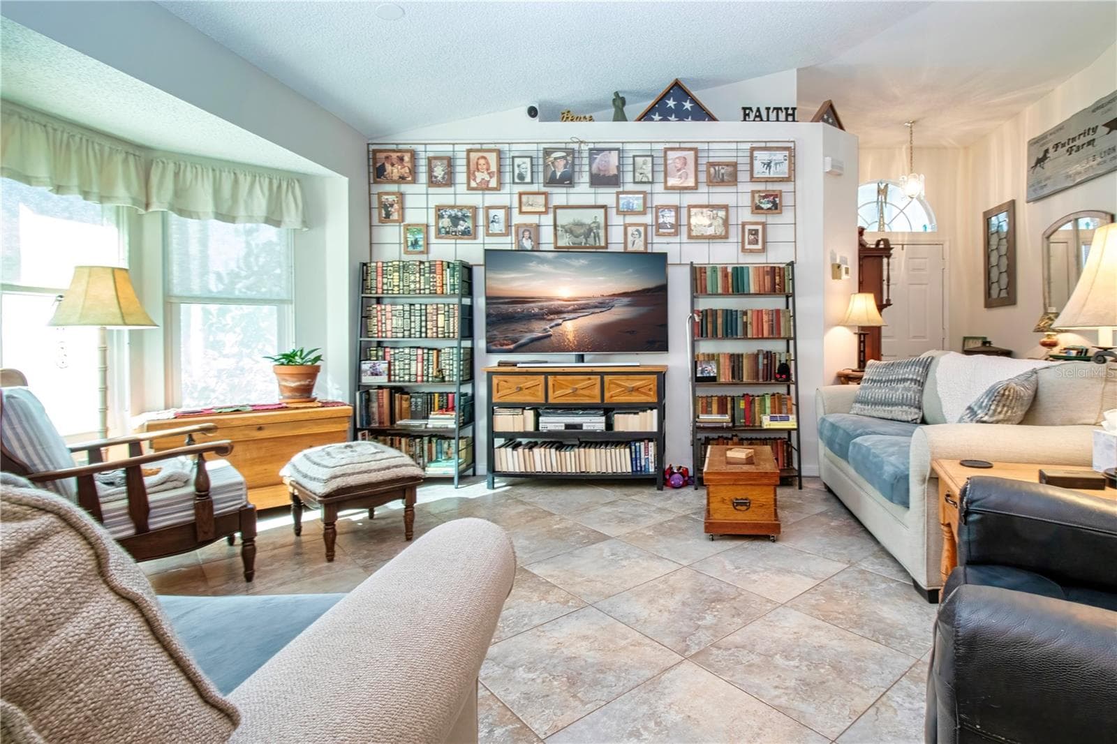 Single Family Residence at 2001 GARDENIA LANDINGS LN, SUN CITY CENTER, photo 8 of 71