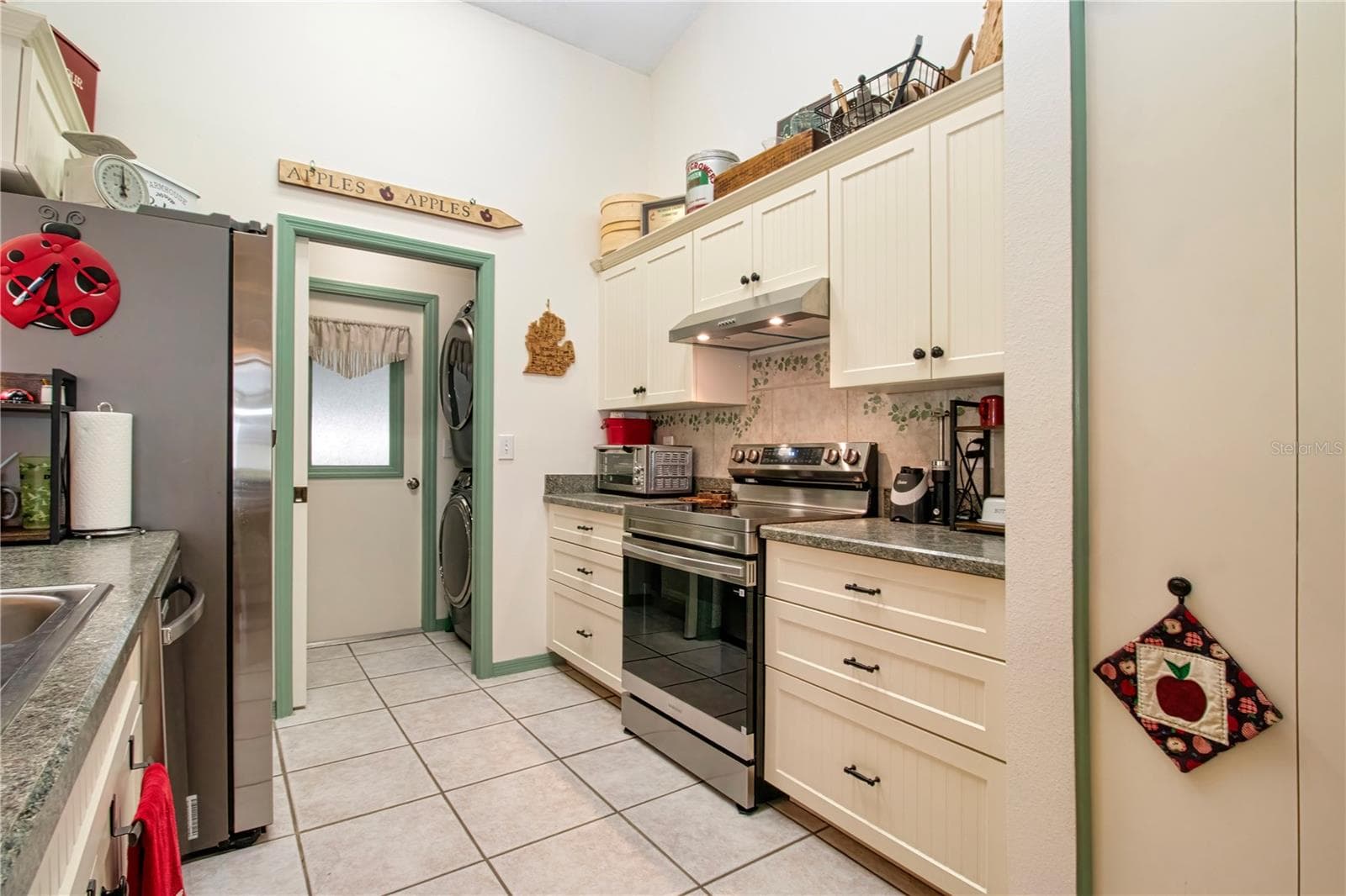 Single Family Residence at 2001 GARDENIA LANDINGS LN, SUN CITY CENTER, photo 20 of 71